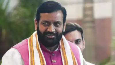 Rift in Haryana govt? Day after show-cause notice to minister Anil Vij, CM Nayab Saini dials Khattar and Nadda in Delhi