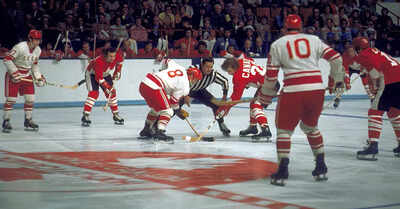 The 1972 Canada-Summit Series Team: Recognized as 'Man of the Year'