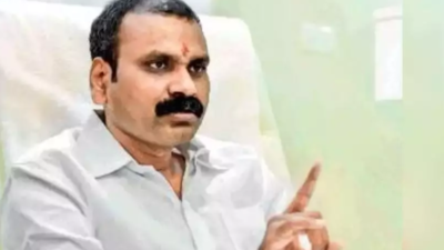 Union minister L Murugan visits Thiruparankundram hill amid tensions