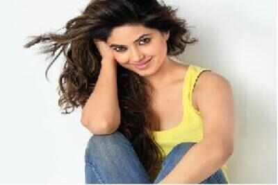 Meera Chopra makes debut with Sunny Deol