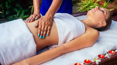 What happens when you apply magnesium oil to the belly button? Here's what experts say