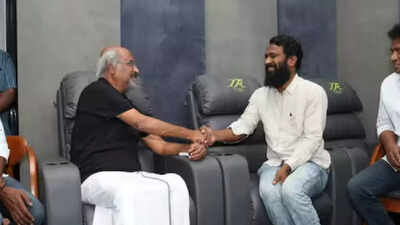 Is Rajinikanth teaming up with Vetri Maaran after being impressed by the script?
