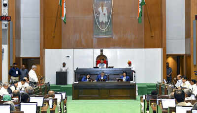 Gujarat govt presents Rs 3.7 lakh crore budget; cuts stamp duty on mortgage deeds, tax on EVs