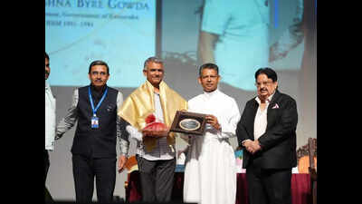 Christ University honours alumni MPs & MLAs