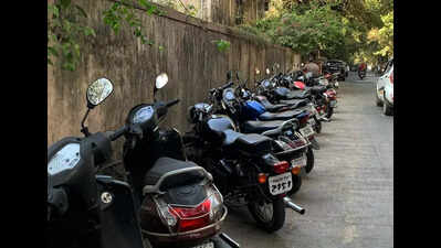 Parked along roads & outside depots, PMPML buses vulnerable at night