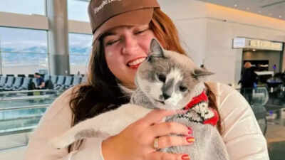 Delta passenger claims she was almost thrown off flight over her cat’s meows!