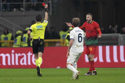 AC Milan face defeat to Lazio amidst fan protests and team crisis