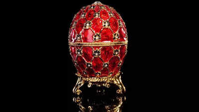 Man discovers $33 Million Fabergé Egg hiding in plain sight on his kitchen counter