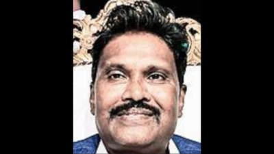 IPS officer PV Sunil Kumar in dock over foreign trips without permission