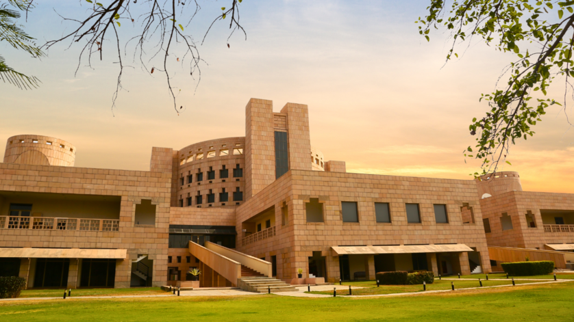 Navigating healthcare challenges with advanced skills: Why ISB Executive Education’s Healthcare Management Programme is the need of the hour
