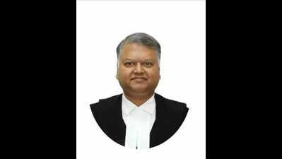 HC judges make surprise visit to Puzhal Prison
