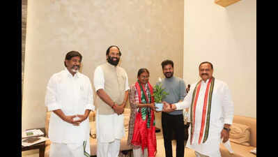 Hard-working leaders, loyalists will get key positions: Meenakshi