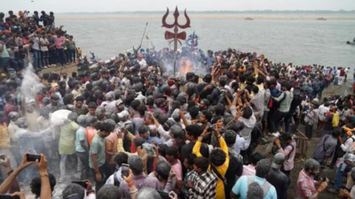 Kashi set to play ‘Masane ki Holi’ tomorrow
