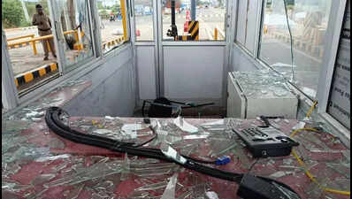 Villagers ransack toll gate over unfinished highway project