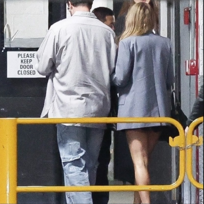 "Show Us the Faces!" Swifties Demand Face Pics as New Taylor Swift & Travis Kelce Photos Surface