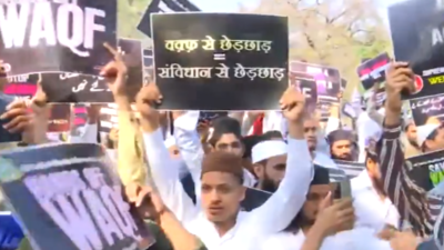 'An excuse to incite riots': Shahzad Poonawalla slams Muslim personal law board's protest against Waqf Amendment Bill