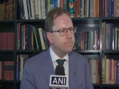 Irish education minister invites Indians for education, research, and employment opportunities