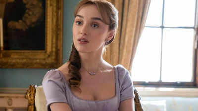 Phoebe Dynevor joins Joseph Gordon-Levitt in thriller 'Pendulum'