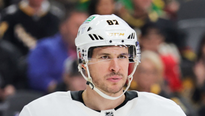 Not Alex Ovechkin, but Sidney Crosby breaks Wayne Gretzky's record