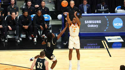 2025 March Madness: Coach Rick Barnes' Tennessee Volunteers beat Wofford Terriers to get to the Second Round