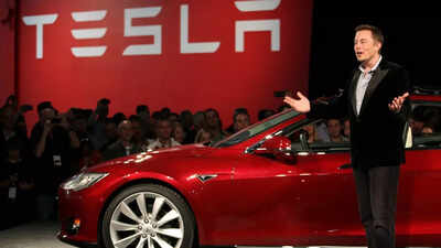 Elon Musk to Tesla employees: "There are rocky moments, stormy weather but I’m here to tell you the future is..."