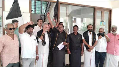 BJP holds black flag protest in Trichy and neighboring districts