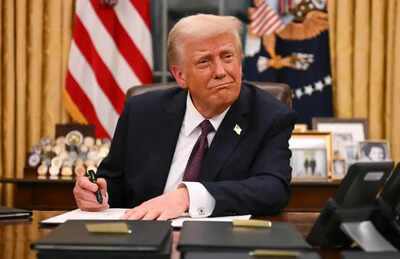 Trump now broadens campaign of retaliation against lawyers