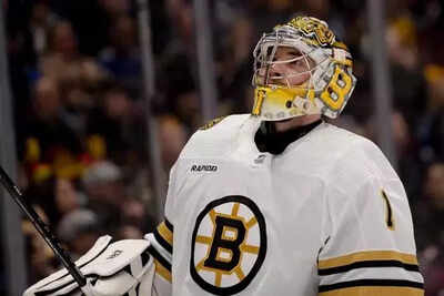 “It’s embarrassing”: Bruins defenseman criticizes Jeremy Swayman after heated goalie fight attempt