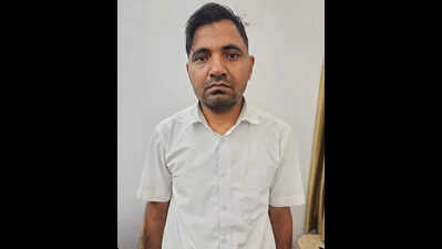 Forest guardexam leak case:Rly stn master,cop arrested