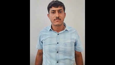 Forest guardexam leak case:Rly stn master,cop arrested