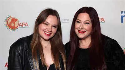 Lola Bonfiglio stuns American Idol judges with little help from her famous family
