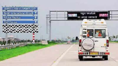 Yamuna Expressway meets safety norms advised by IIT-Delhi experts