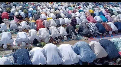Mass prayers mark Eid celebrations in Belagavi