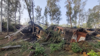 2 loco pilots dead, 4 injured as goods trains operated by NTPC collide head-on in Jharkhand