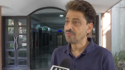 'Yeh dalaali band kare BJP ki': Congress MP Imran Masood slams Syed Naseruddin Chishty for backing Waqf bill