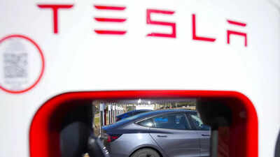 JP Morgan warns Tesla will Report Worst Quarterly Deliveries since 2022; and the problem is Not America but ...