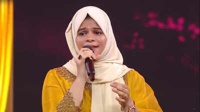 Star Singer 10: Hijab-clad Fathima receives a standing ovation for her Kathakali Sangeetham
