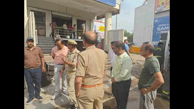 Major fire at gym in Gomtinagar Extension, all equipment gutted