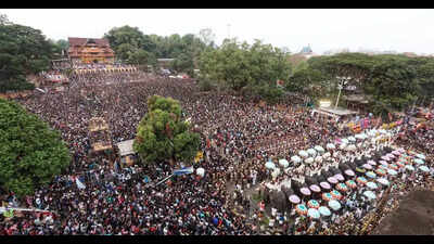 HC issues guidelines for conducting Pooram