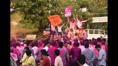 Former minister from NCP (SP) leads poll race, set to retain cooperative sugar factory in Karad