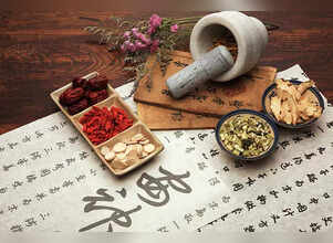 
5 Chinese herbs that are best for hair growth
