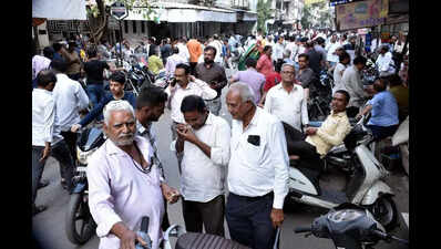Diamond industry cuts output amid US tariff concerns