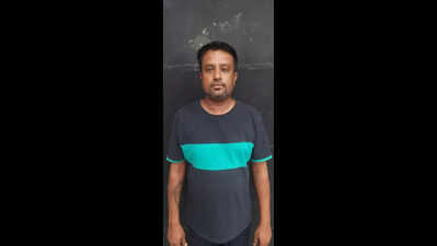 Two held for stealing Rs 2.2 crore from SUV
