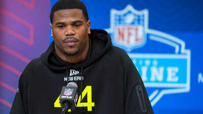 Abdul Carter is drawing buzz as a future NFL star—and the Giants are watching closely
