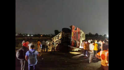 18 injured as an MSRTC bus overturns near Dodi village in Nashik’s Sinnar taluka