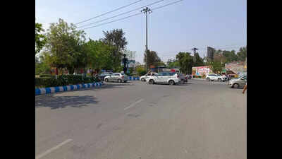 Two die after bike collides with truck in Ghaziabad, two others injured