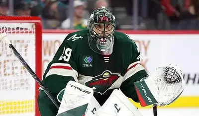 Marc-Andre Fleury was honored by Calgary fans in an emotional NHL farewell appearance