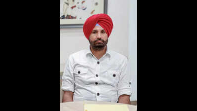 Warring takes a swipe at Badal’s re-election as SAD prez