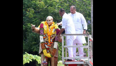 Constitution has remedy for all problems, says Karnataka speaker UT Khader