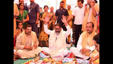 CM lays foundation stone for 286-yr-old Tapovan temple revamp